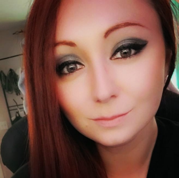 Meet your Posher, Sarah - Picture 2 of 11